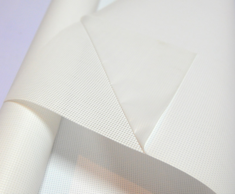 Wie verbessert Airflow-Design die Leistung von Mesh-Bannermaterial?